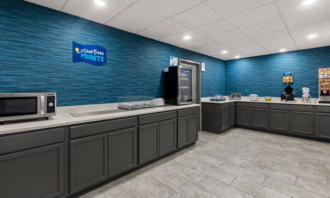 Flemington Hotel | Clarion Pointe Hinesville near Fort Stewart