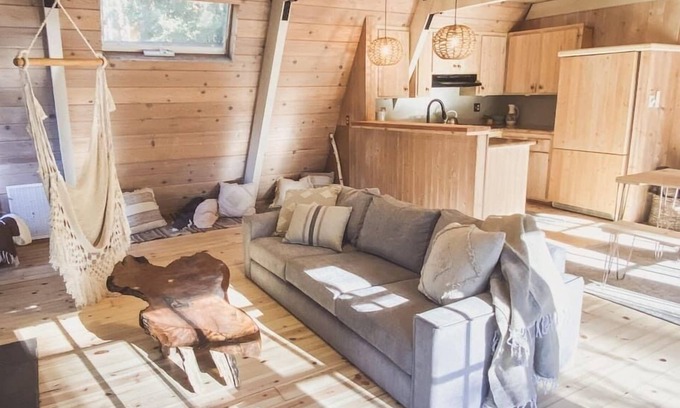 Idyllwild Cabina | Clarity Cabin: A-Frame Sanctuary w Hot Tub, Fireplace, Grill, AC, Hammock Chairs