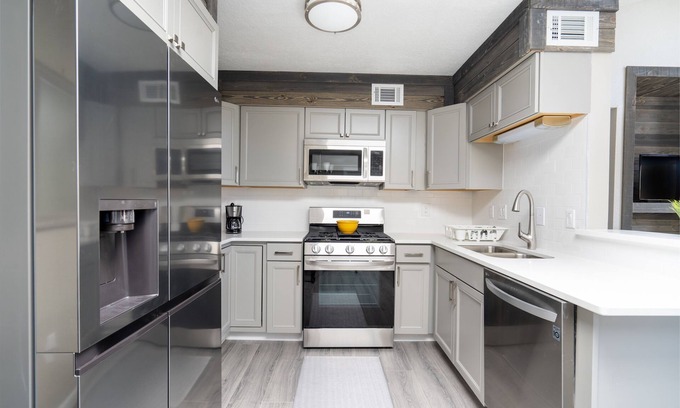 Southside Casa | Clark Road Casita