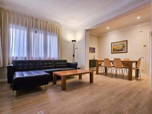 Sant Gervasi — la Bonanova Apartamento | Classbedroom Park Güell Apartment