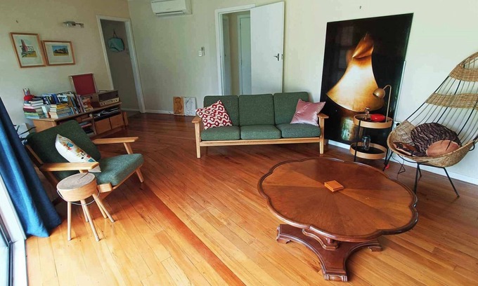 Otaki Casa | Classic 1960s home amongst native trees
