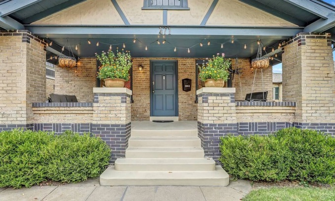 Washington Park West Casa | Classic Bungalow in Wash Park