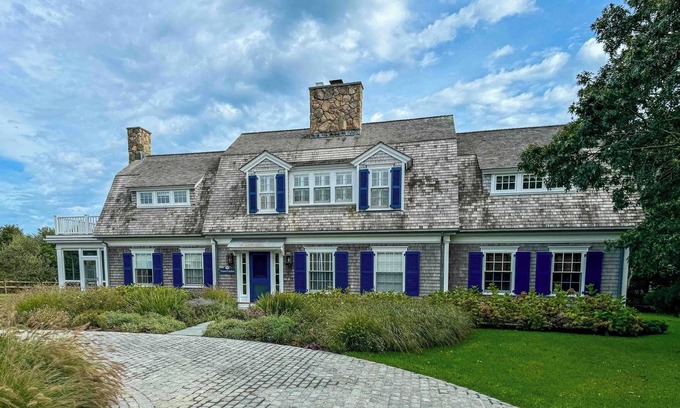 Katama Casa | Classic Coastal Elegance in the Katama Bay area