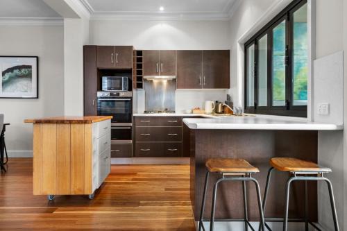 The Hill Casa | Classic Elegance on The Hill