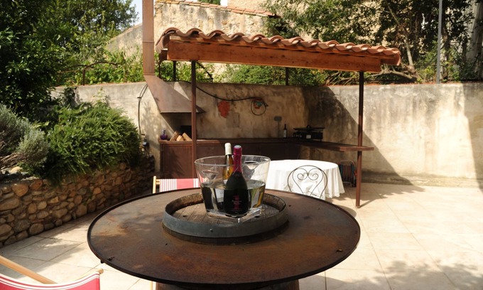 Limoux Apartamento | Classic France Double:AC, BBQ, fresh&clean, garden