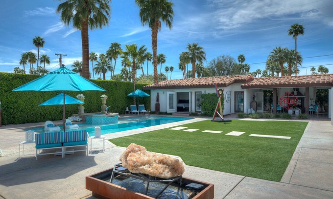 Tahquitz River Estates Casa | LISTADO NUEVO - Casa de huéspedes en un mini-estado privado de alta gama en el sur de PS