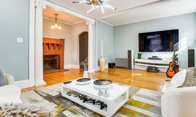 Manchester Casa | Classic North End Gem: Yard, Patio & Modern Style!
