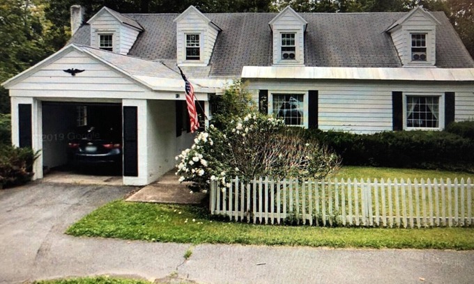 Clinton Casa | Classic Older Home in Beautiful Clinton New York