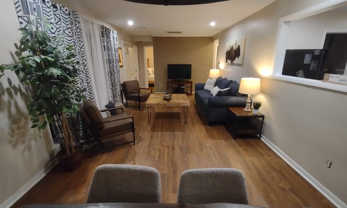 Cheektowaga Casa | Classic Ranch close to the Buffalo Airport