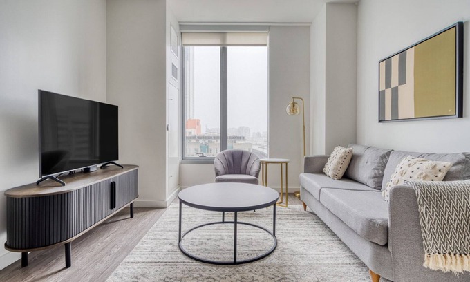 South Beach Apartamento | Classic Rincon Hill 1BR w/ W/D, Gym & Pool, near Tech HQs, by Blueground