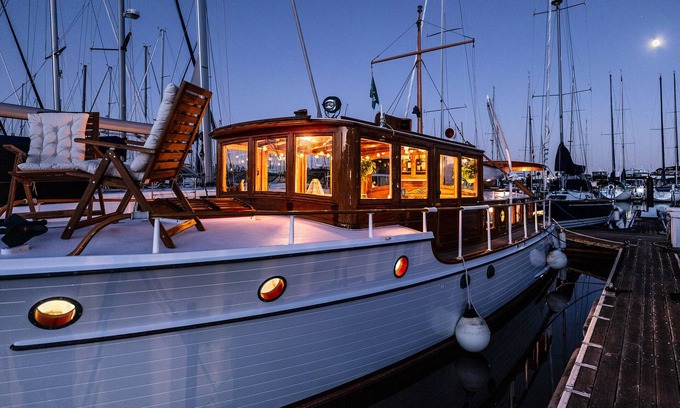 Sausalito Alquiler De Eote | Classy, Century-Old San Francisco Bay Yacht