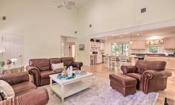 Jamesport Casa | Classy Getaway with Deck and Yard Less Than 1 Mi to Beach