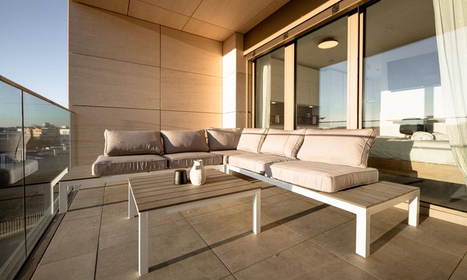 Gasperich Apartamento | Classy Studio W Balcony near Cloche dOr