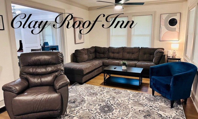 Independence Casa | Clay Roof Inn *Freshly Renovated*