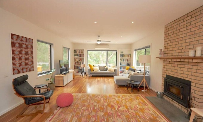 Aireys Inlet Casa | Claystone - walking distance to the beach!