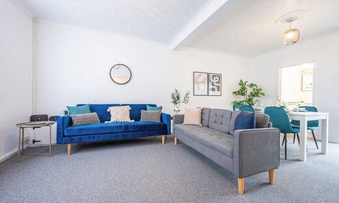 Newport Casa | Clayton Street by Tŷ SA