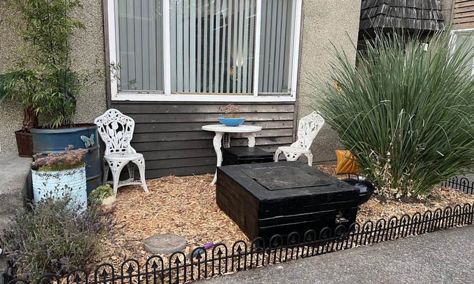 Burien Casa | Clean 2 bedroom Townhouse close to Airport and Downtown