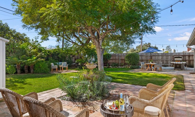 West Mesa Casa | Clean and fresh Mesa Home with Spa, Close to Beach!