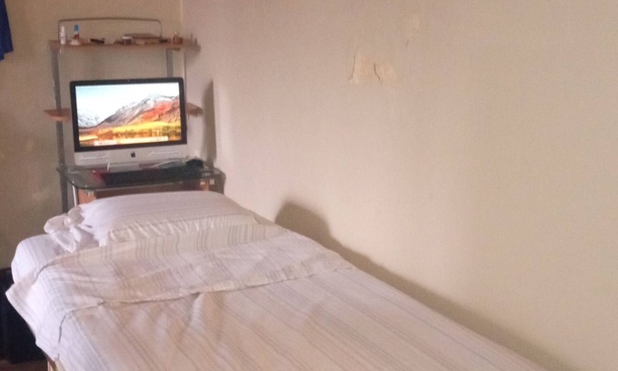 Parkchester Condominio | Clean and quiet living quarters