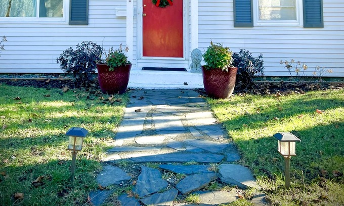 Brattleboro Casa | Clean & Convenient - Pets stay free!