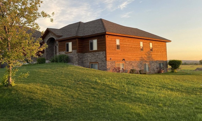 Felt Casa | Clean country living with modern amenities