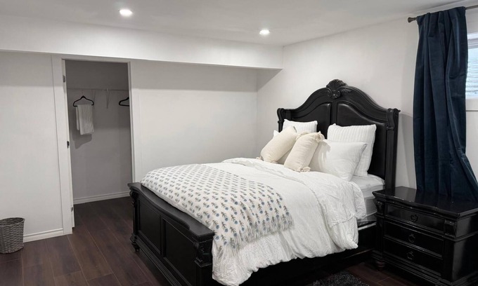 West Edmonton Apartamento | Clean Executive Family Haven Short Stay