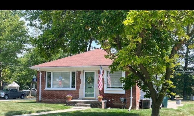 Berkley Casa | Clean fresh and very safe near downtown Berkley