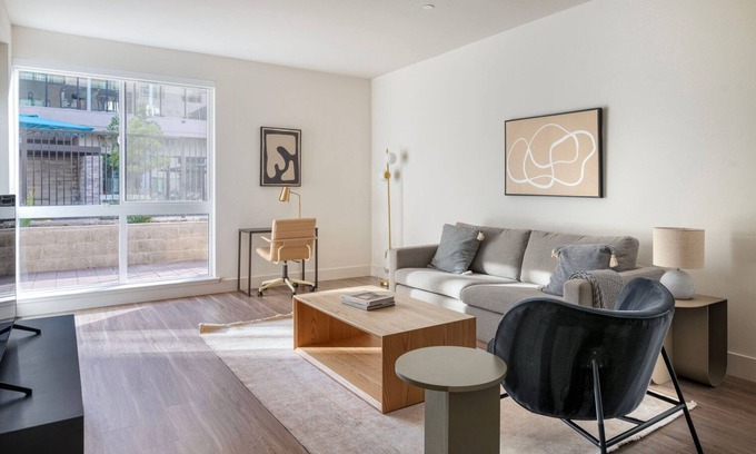 Mountain View Apartamento | Clean Mountain View 1BR w/ Gym, Pool & Spa, nr Shopping, by Blueground