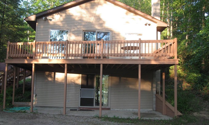 Hillman Cabaña | Casa limpia, ordenada y atractiva en el lago más hermoso de Michigan