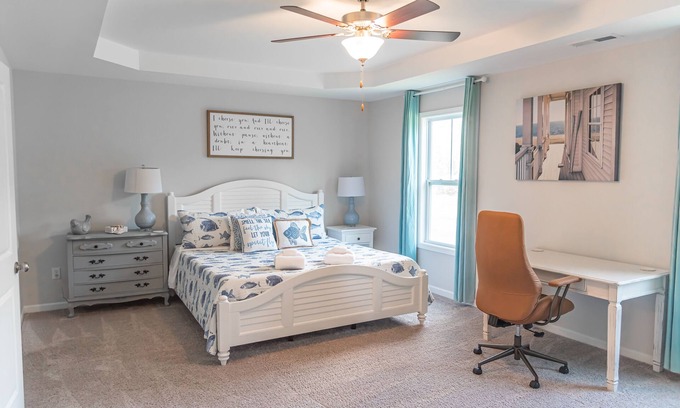 Hampstead Casa | Clean New Townhome: Comfort and Convenience Await!