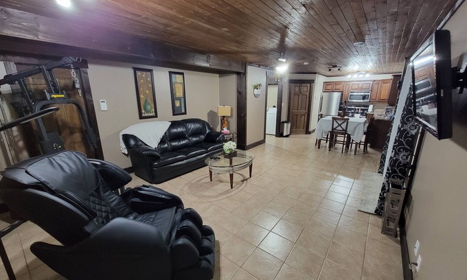 Reidville Apartamento | Clean, quite, private, fully furnished apartment!