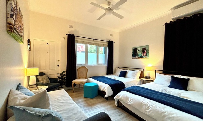 Balmain Casa | Clean safe easy - city/ICC 4 stops! 3 Br 6 beds