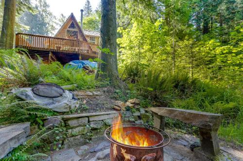 Rhododendron Casa | Clear Creek Cabin