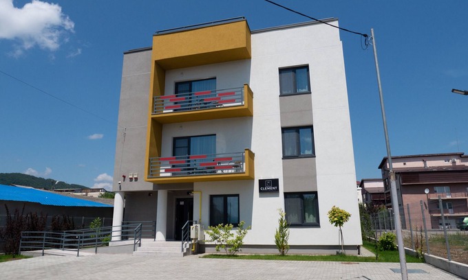 Piatra Neamt Apartamento | Clement Apartments