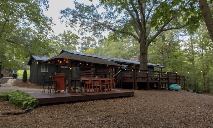 Central Cabina | Clemson Game Day Lake House Retreat 5 min to Clemson University