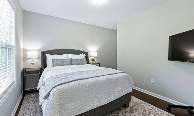 Clemson Casa | Clemson Weekend Rental- very close to campus, 4 Bedroom 3 Bathroom