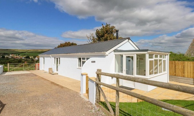 Bridport Casa | Cliff Barn