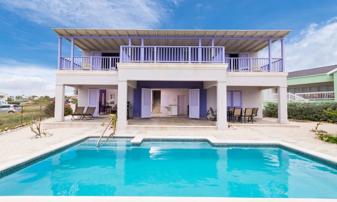 Ocean City Villa | Villa Lila al borde del acantilado en el Océano Atlántico
