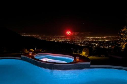 Palm Desert Casa | Cliff House - El Paseo Retreat with amazing views of Palm Desert city lights