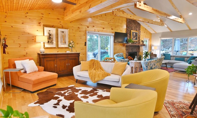 Basye Casa | Cliff's End a Luxury Family Retreat