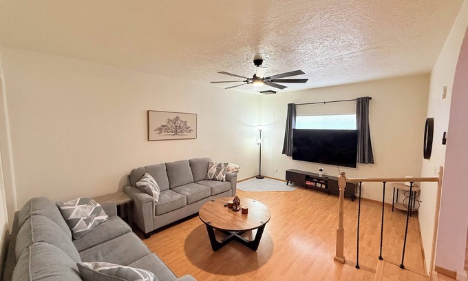 Farmington Casa | Cliffside Hideaway! Free Starbucks Gift Card Included!