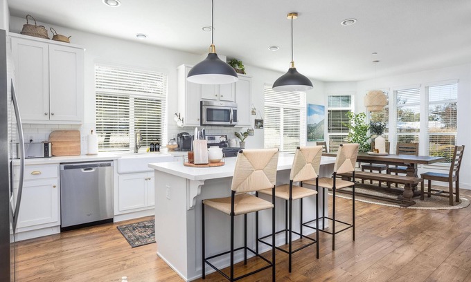 Temecula Casa | Clockers House at Galway - 3 bedroom, 3 bath luxury home on-site of Galway Downs