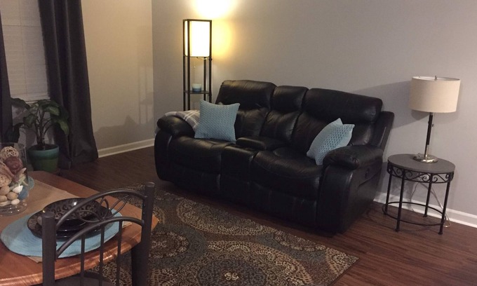 Seven Oaks Condominio | Cloisters 1Br Condo