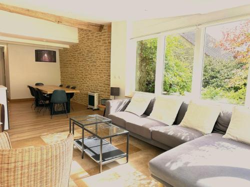 Montoillot Casa | Clos de Fougères - La Grange 4-5 personnes