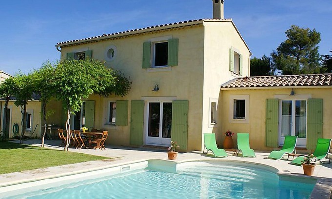 Lagnes Casa | Clos Saint Joseph by Interhome
