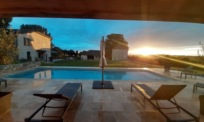 Saint-Amans-du-Pech Casa | Clos Saint Àmans - Maison de Campagne Avec Piscine