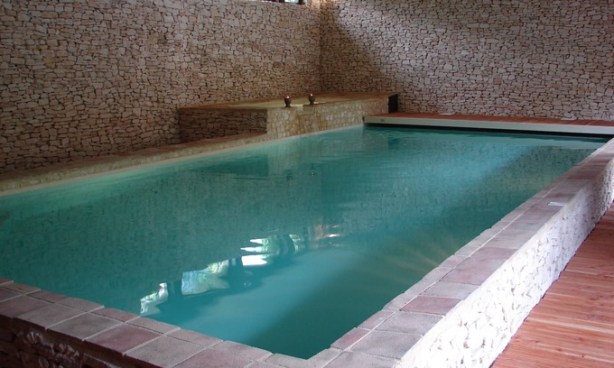 Vallon-Pont-d'Arc Casa | "Clos Saint Joseph" con piscina cubierta climatizada y spa abierto todo el año