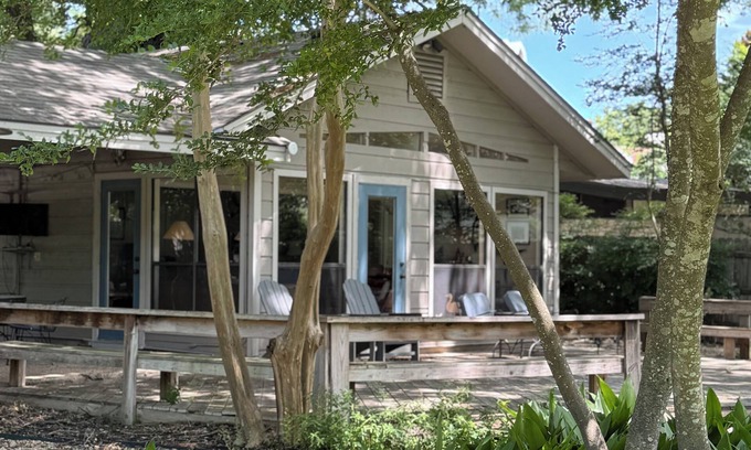 Lakeshore Addition Casa | Cerca de ajuste frente al lago Lago Austin, casa de familia agradable, no es un lugar de fiesta