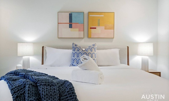 Barton Hills Apartamento | Close to Barton Springs + Zilker | King BR + Patio