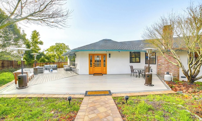 Aptos Casa | Close to Beaches & Hiking: Beautiful Aptos Abode